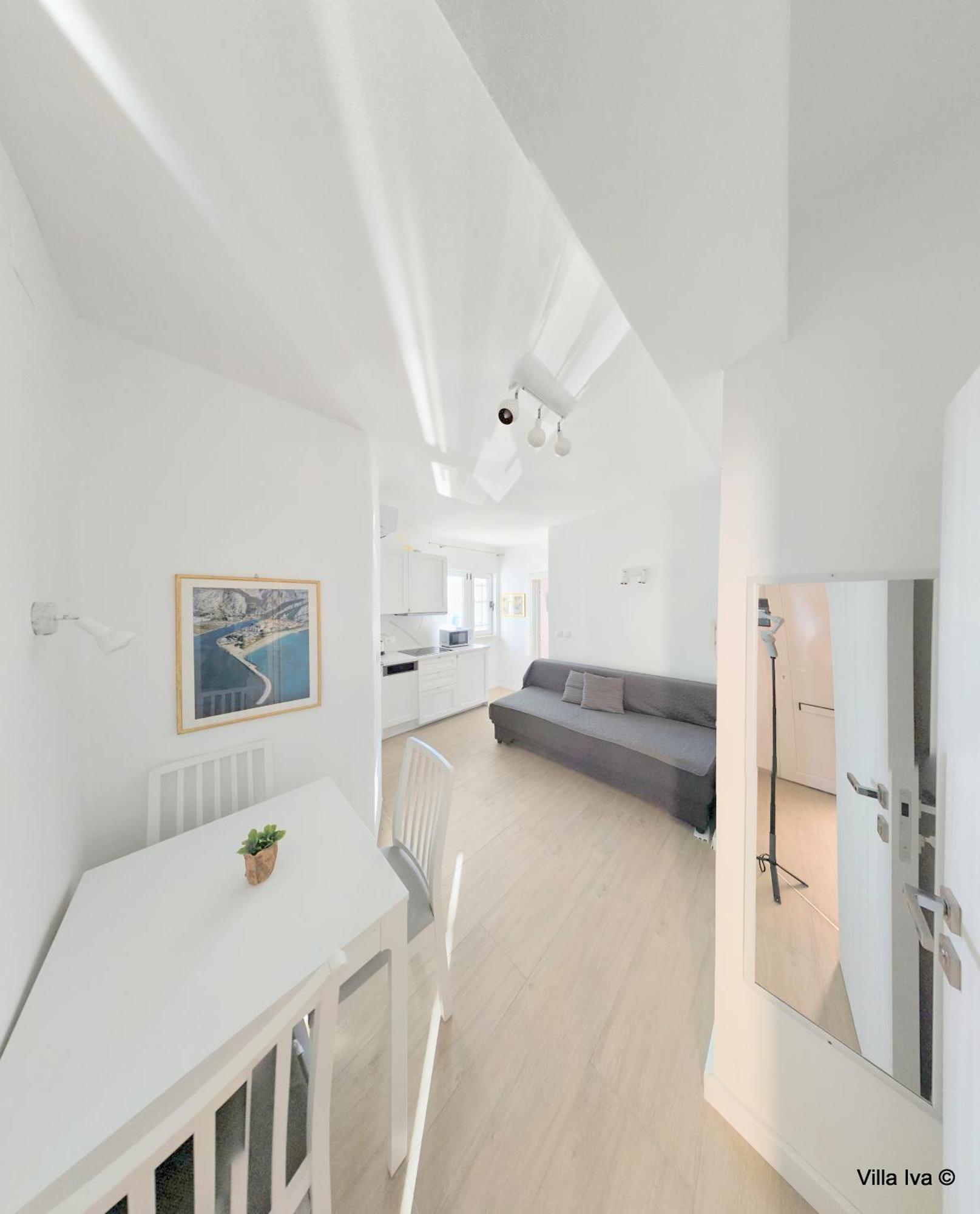 Apartments Iva โอมิช ภายนอก รูปภาพ
